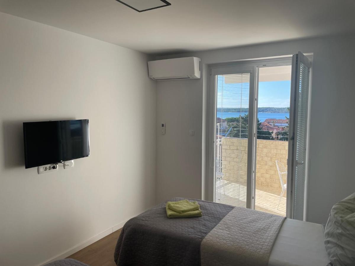 App Robi Apartamento Novigrad Istria Exterior foto